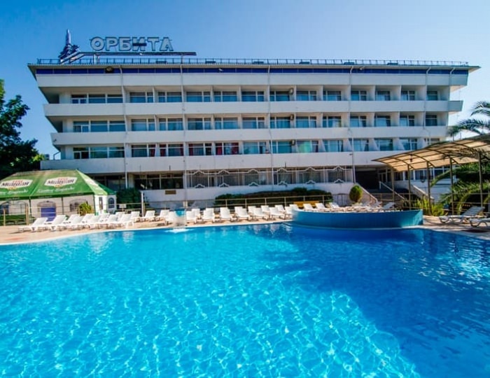 Открытый бассейн - Пансионат «Орбита-1»